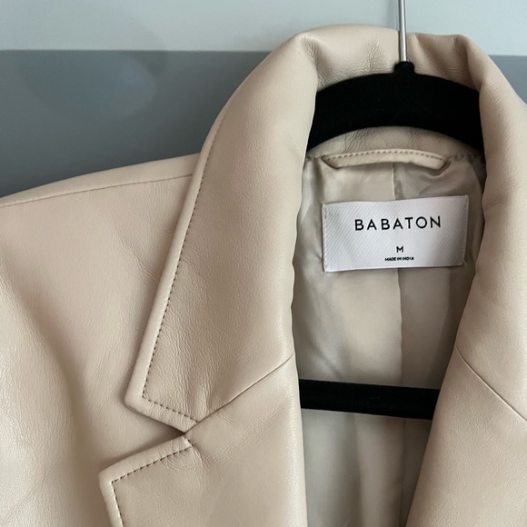 Babaton Smith Blazer in Sand White - Picture 2 of 9